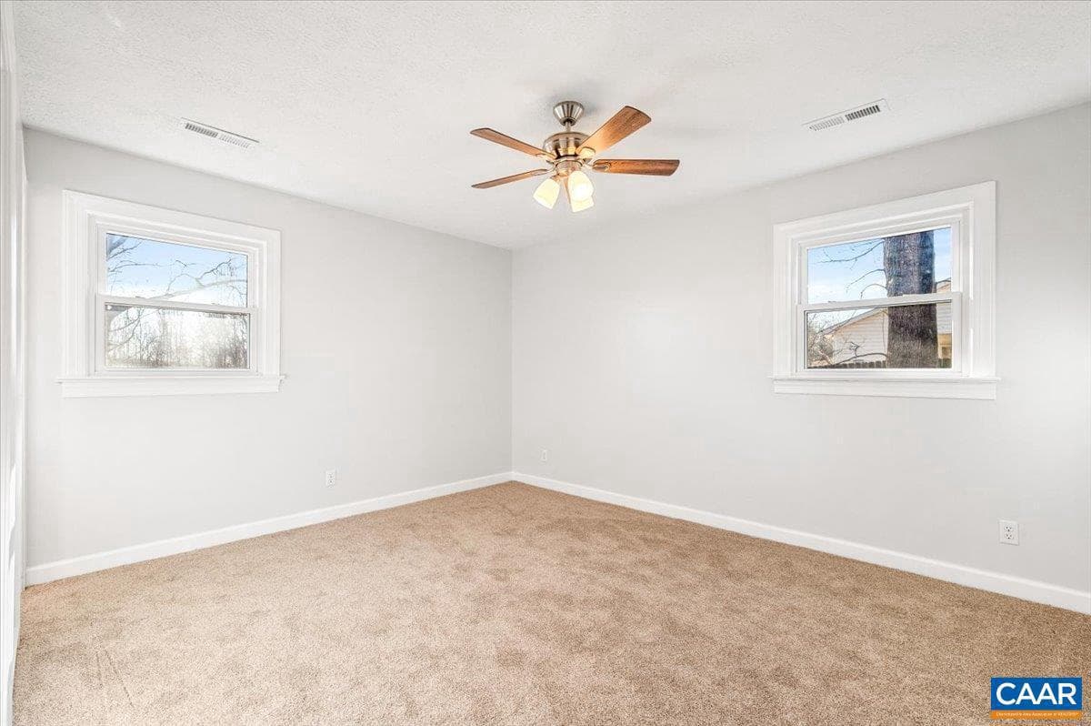 241 Fairlane Dr photo 16