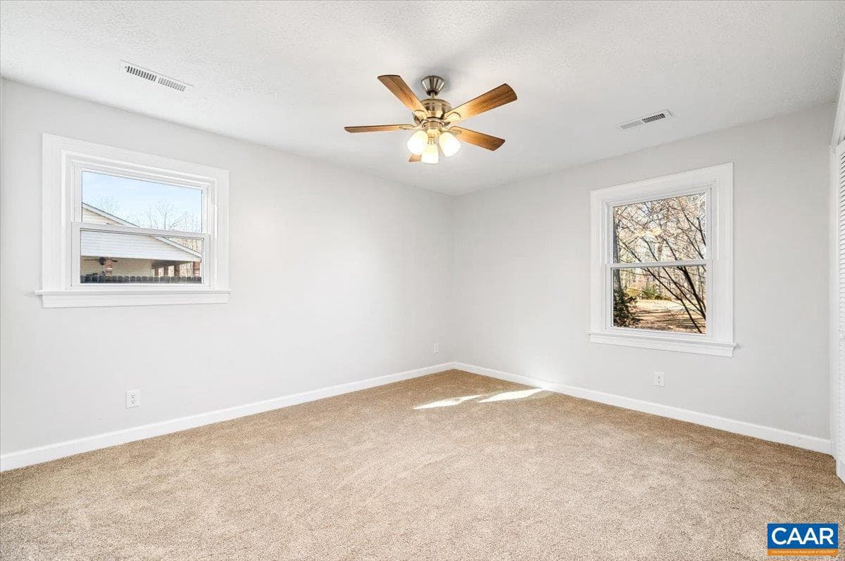 241 Fairlane Dr photo 20