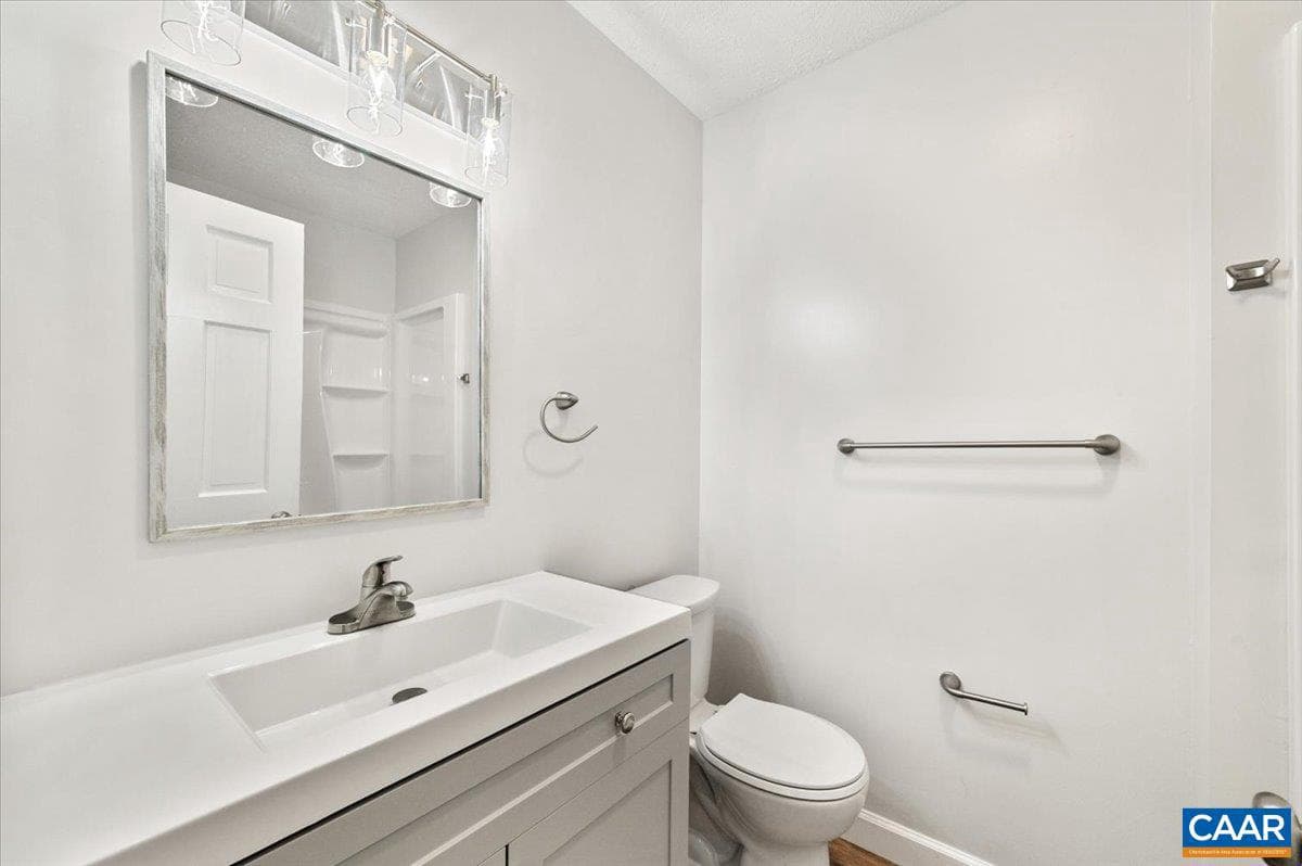 241 Fairlane Dr photo 22