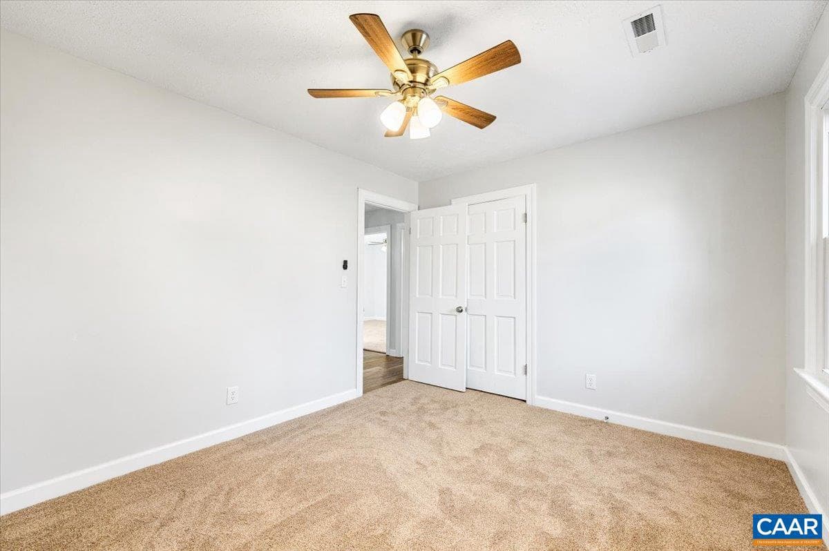 241 Fairlane Dr photo 26