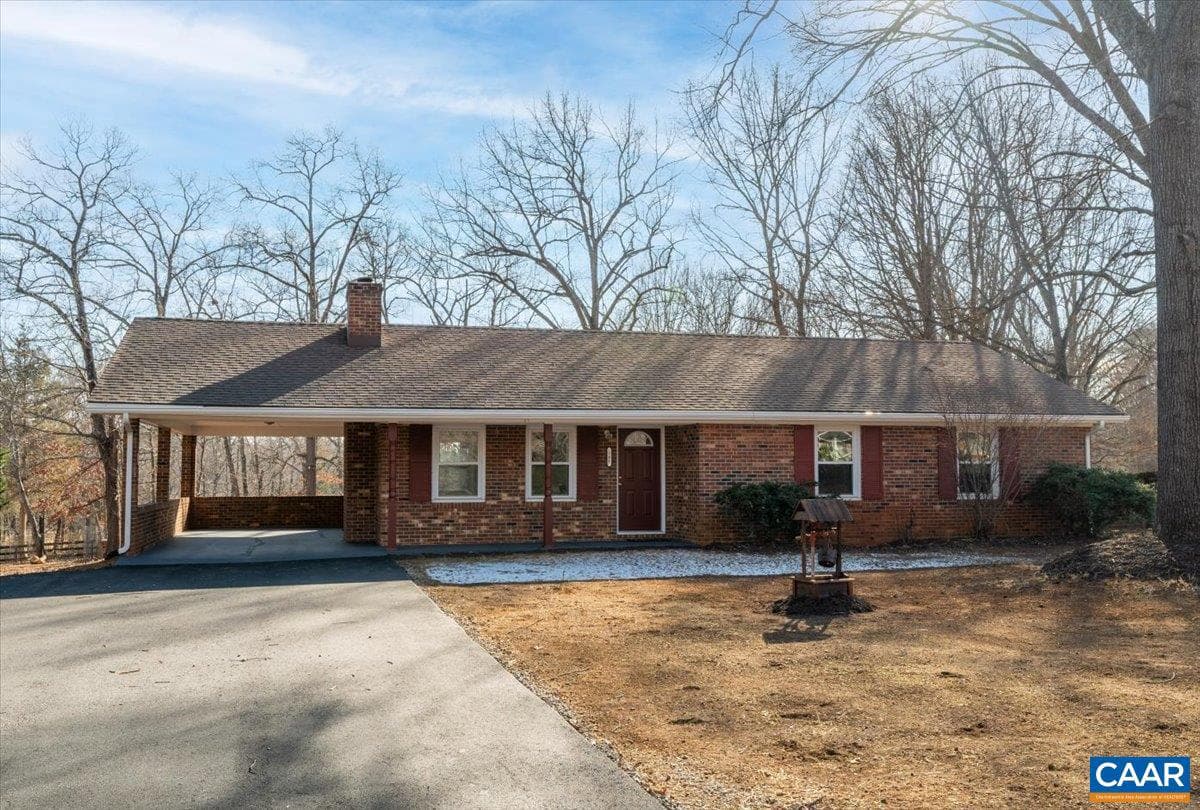 241 Fairlane Dr photo 38