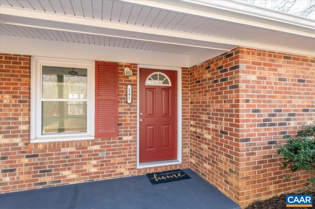 241 Fairlane Dr photo 44
