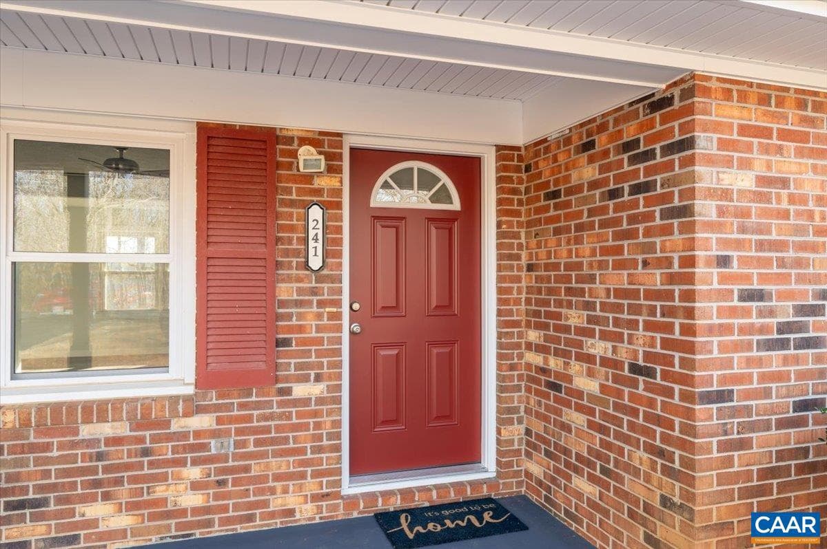 241 Fairlane Dr photo 45