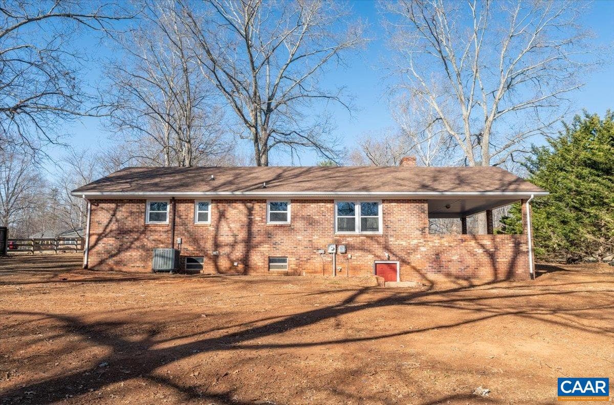 241 Fairlane Dr photo 51