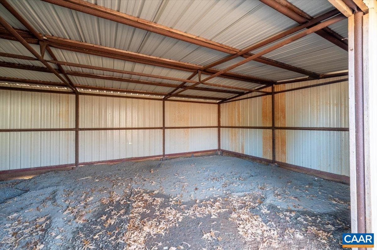 241 Fairlane Dr photo 56