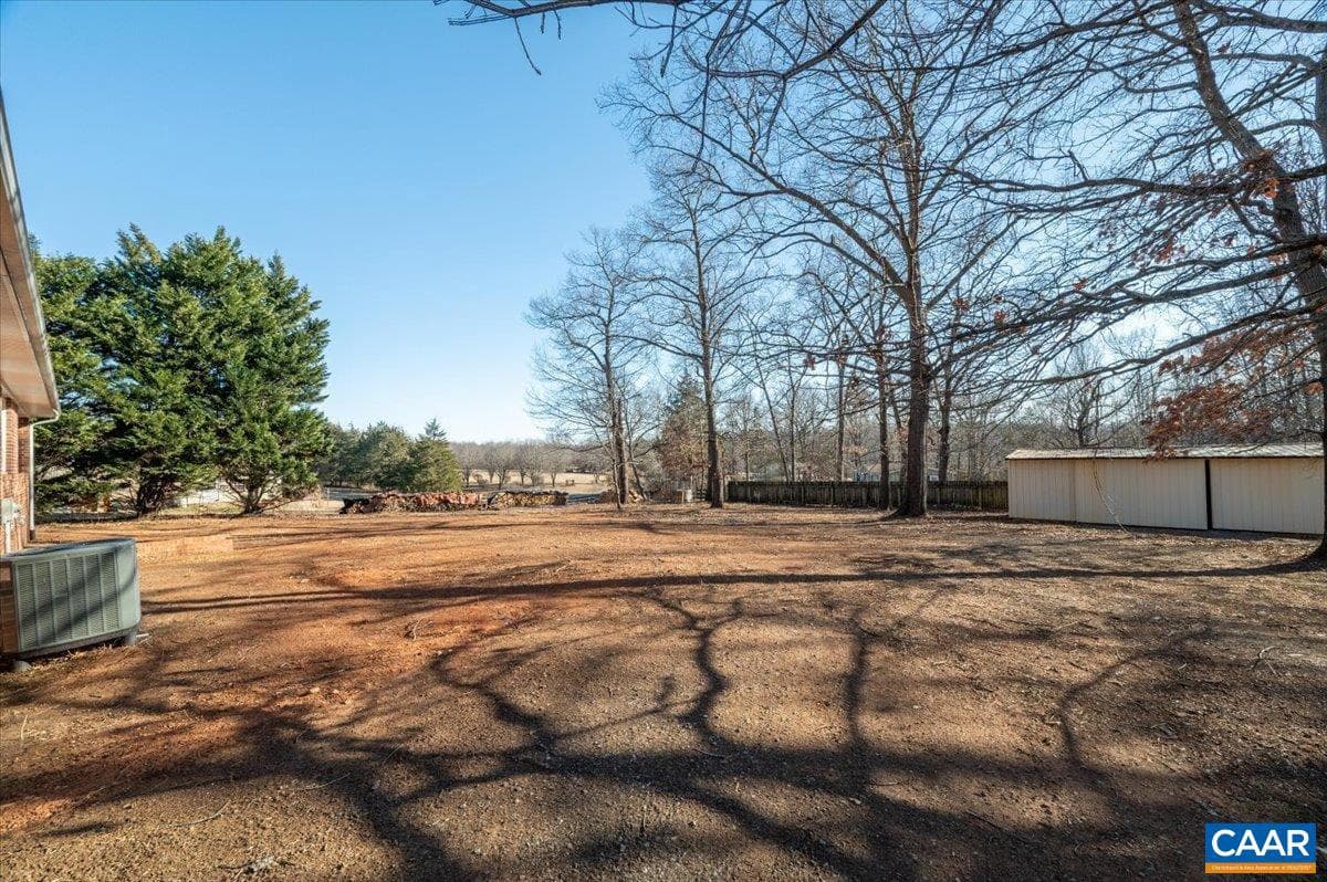 241 Fairlane Dr photo 57