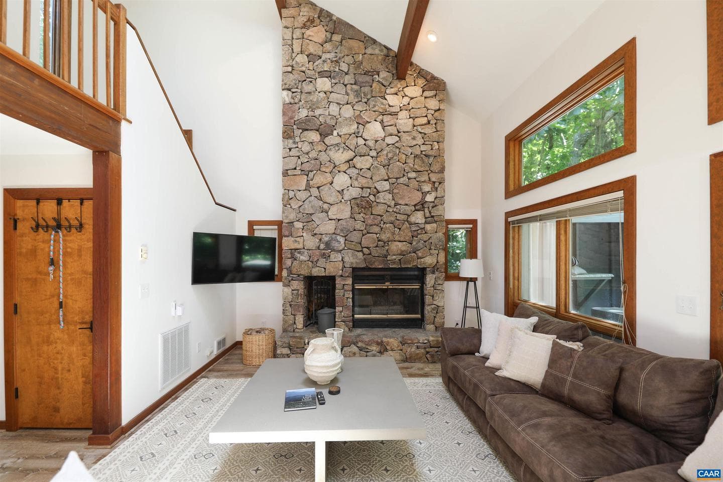278 E Catoctin Dr photo 11