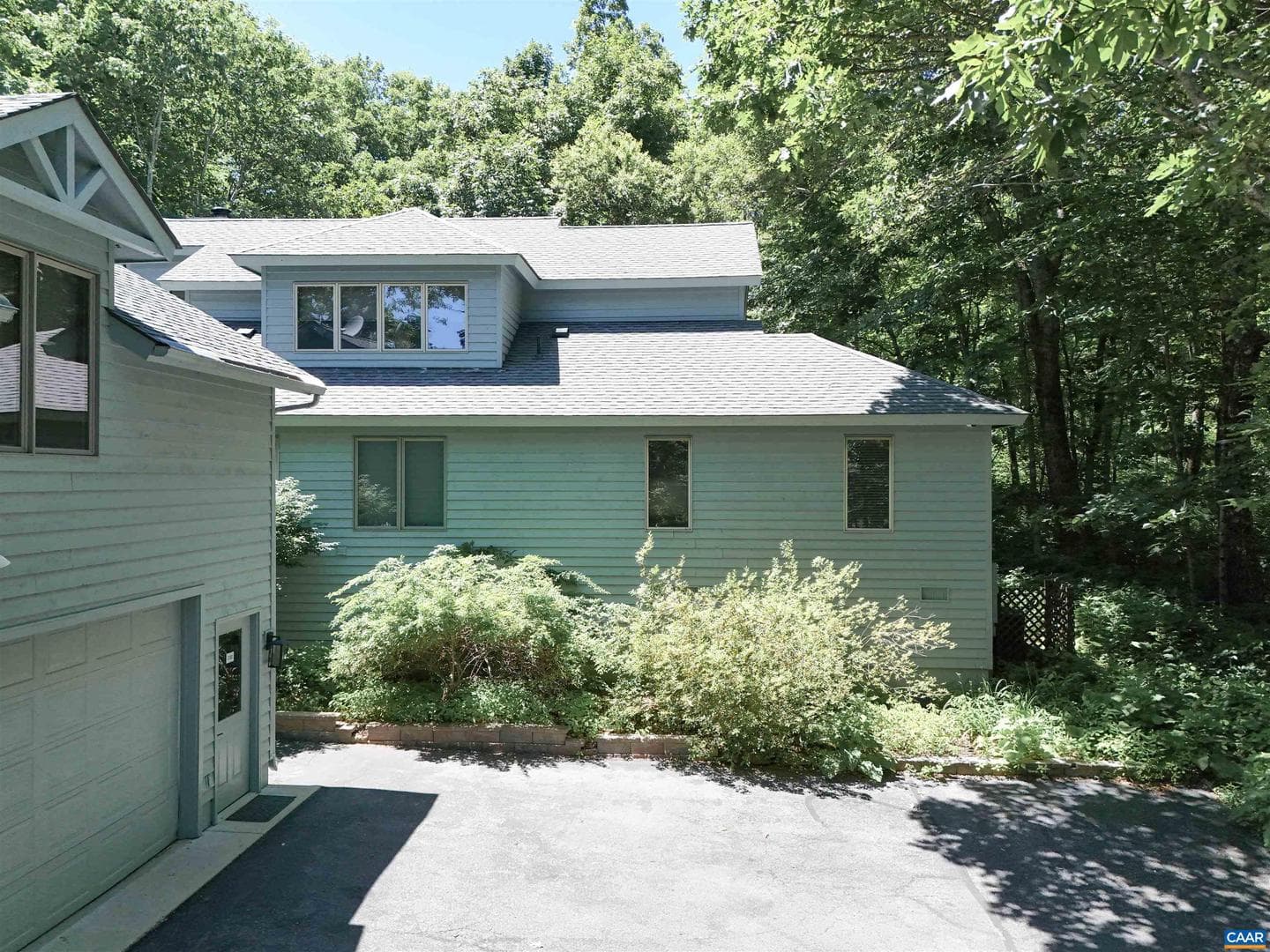 278 E Catoctin Dr photo 3