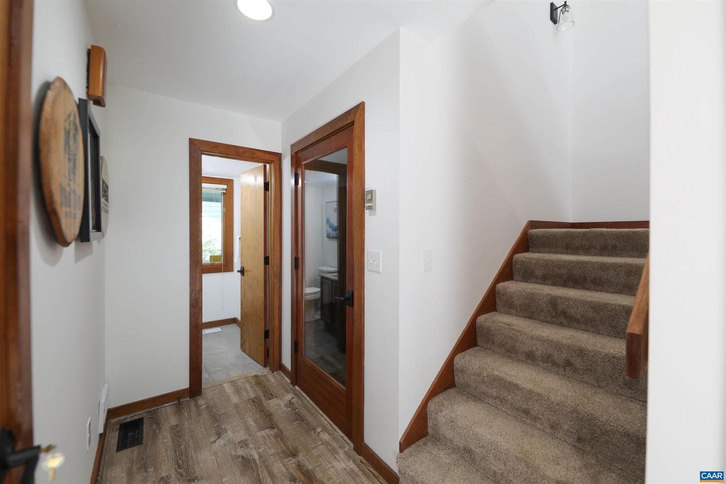 278 E Catoctin Dr photo 6