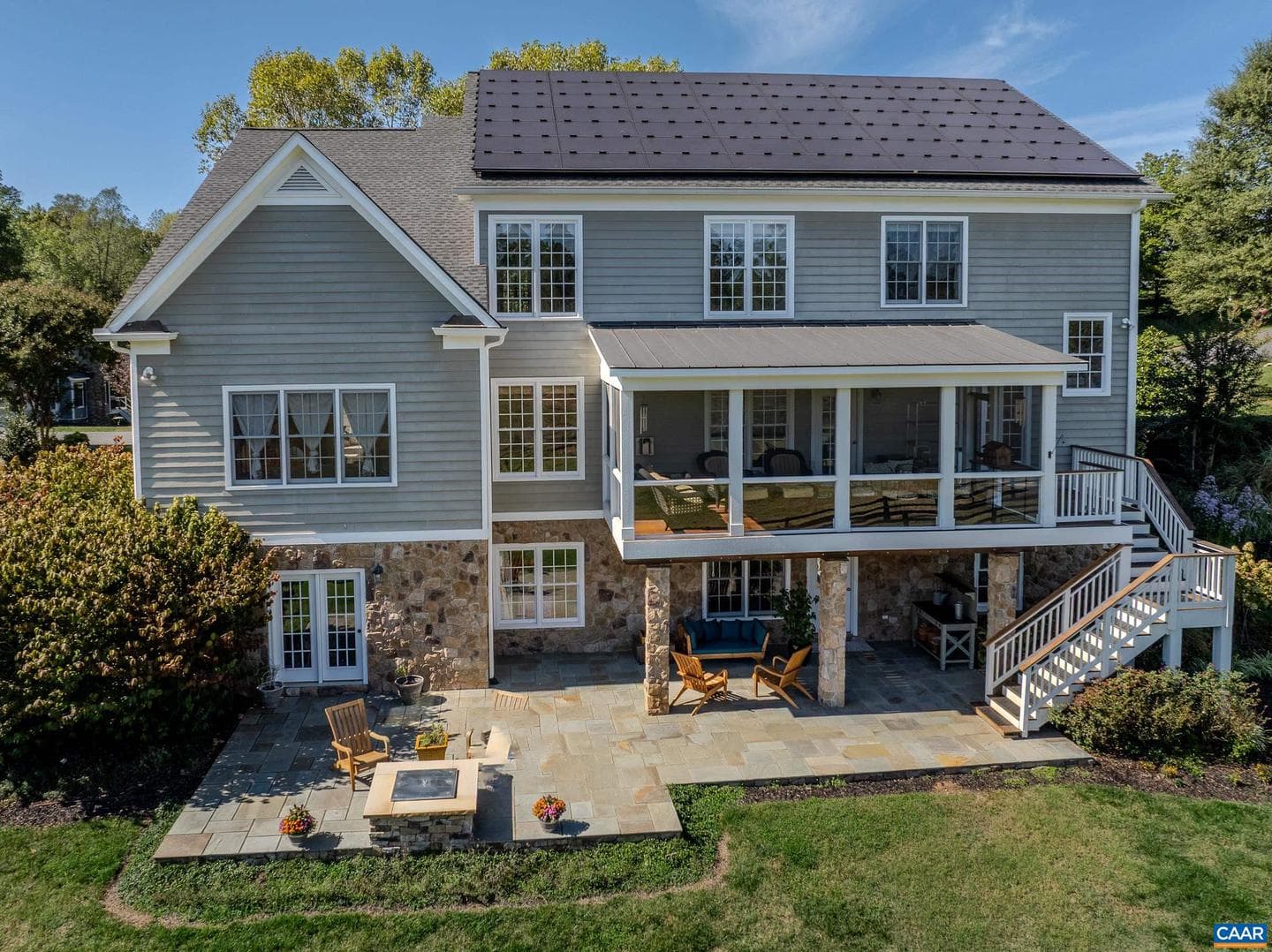 1126 Cambridge Hill Ln photo 3