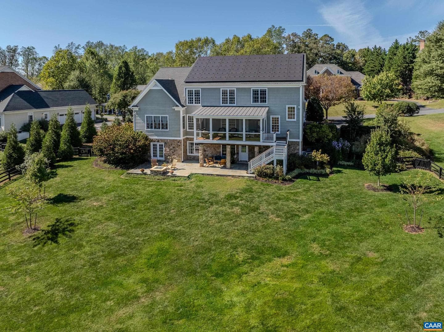 1126 Cambridge Hill Ln photo 4
