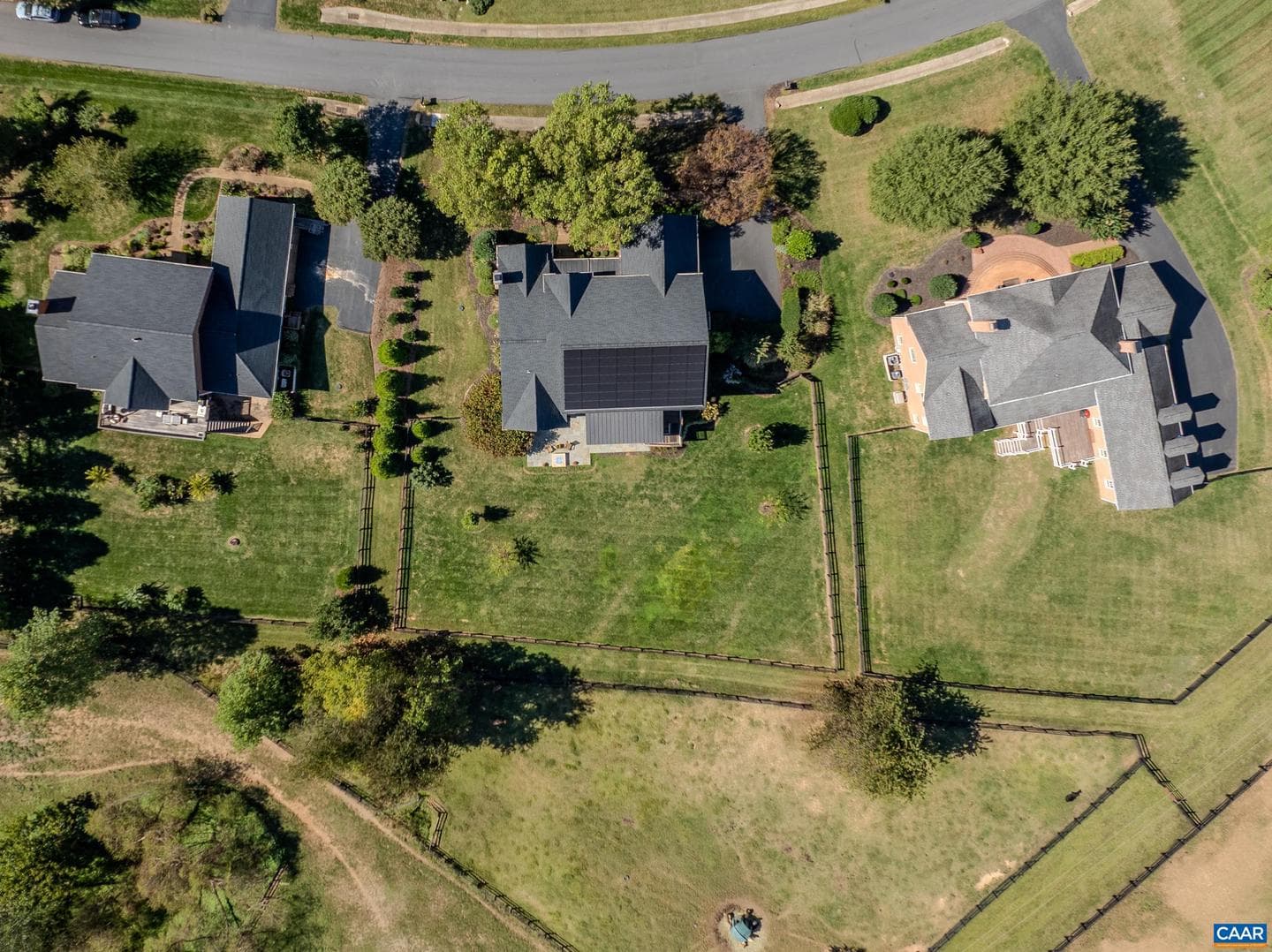 1126 Cambridge Hill Ln photo 7