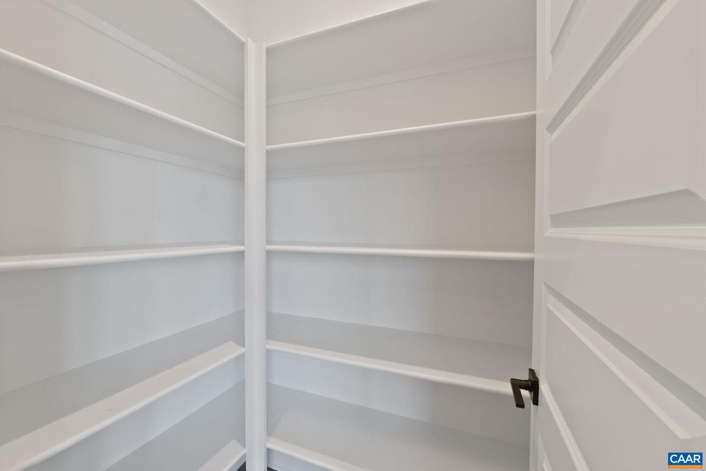 4046 Talen Ln photo 15