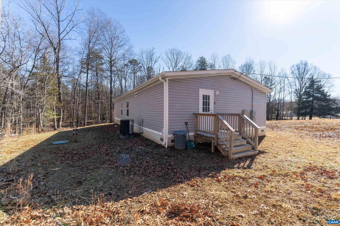 4433 Spotswood Trl photo 24