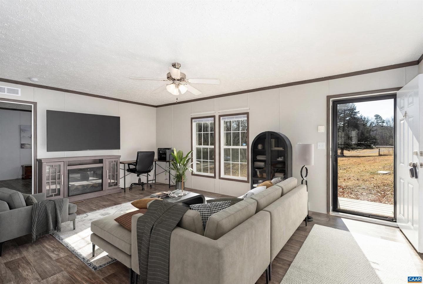 4433 Spotswood Trl photo 3