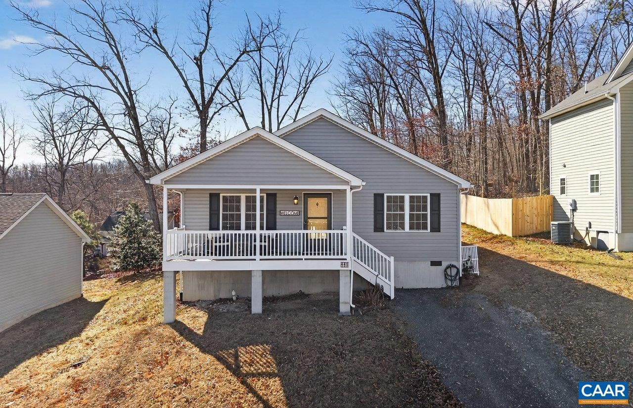445 Kirby Ave photo 37