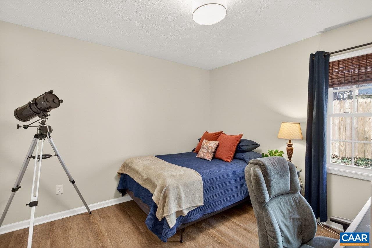 445 Kirby Ave photo 47