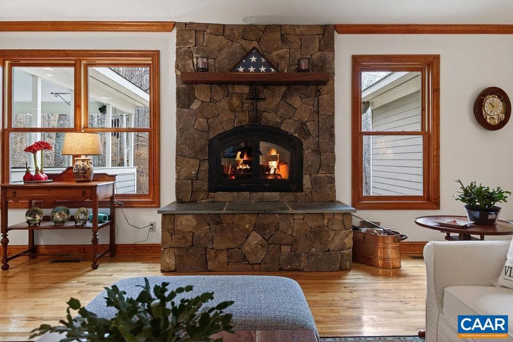 519 Foothills Dr photo 14