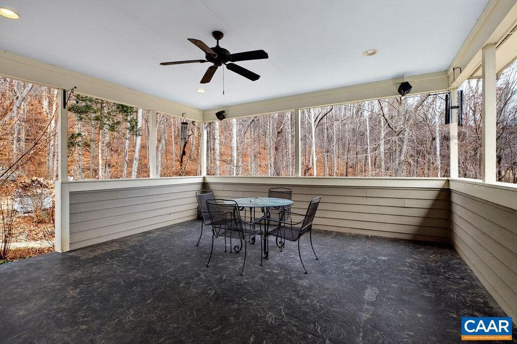 519 Foothills Dr photo 33