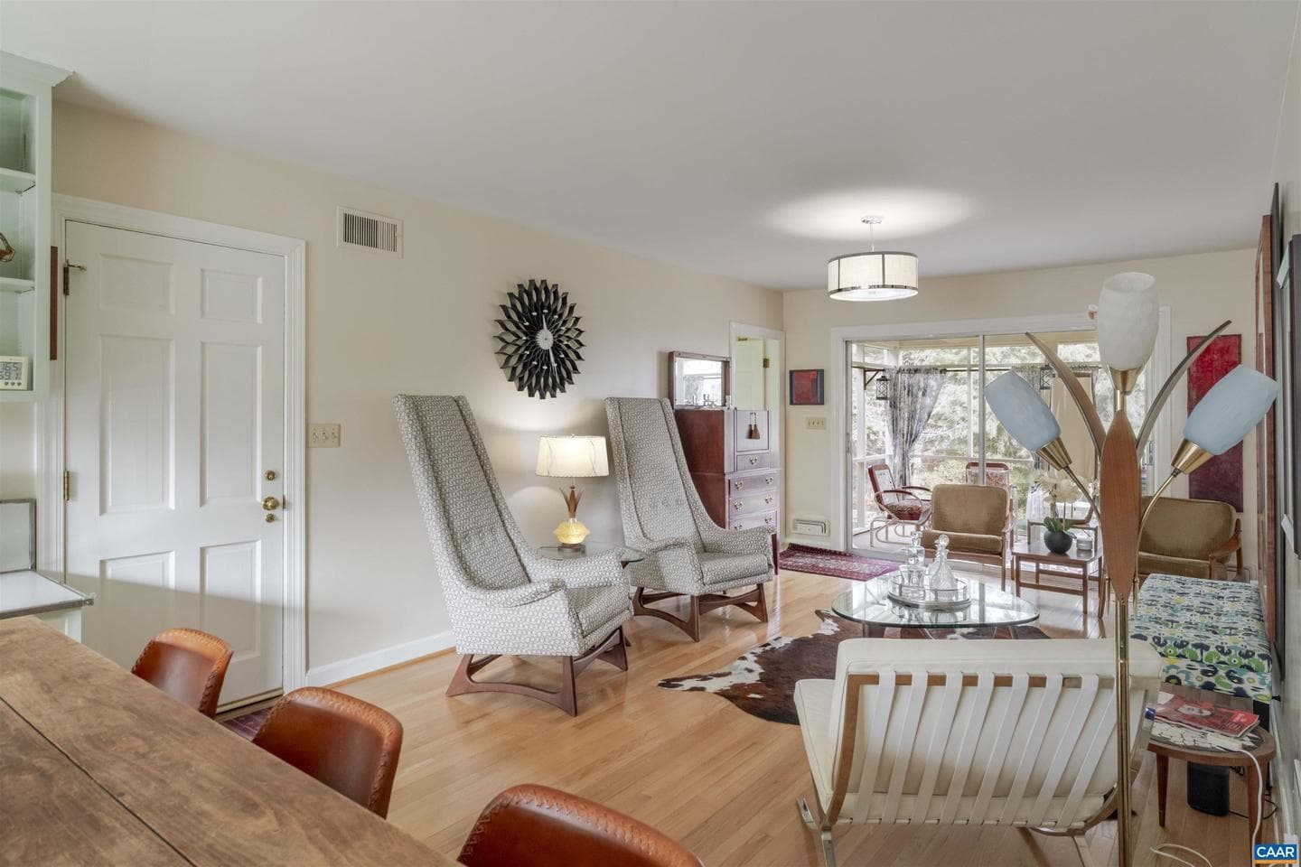 1413 Foxbrook Ln photo 10