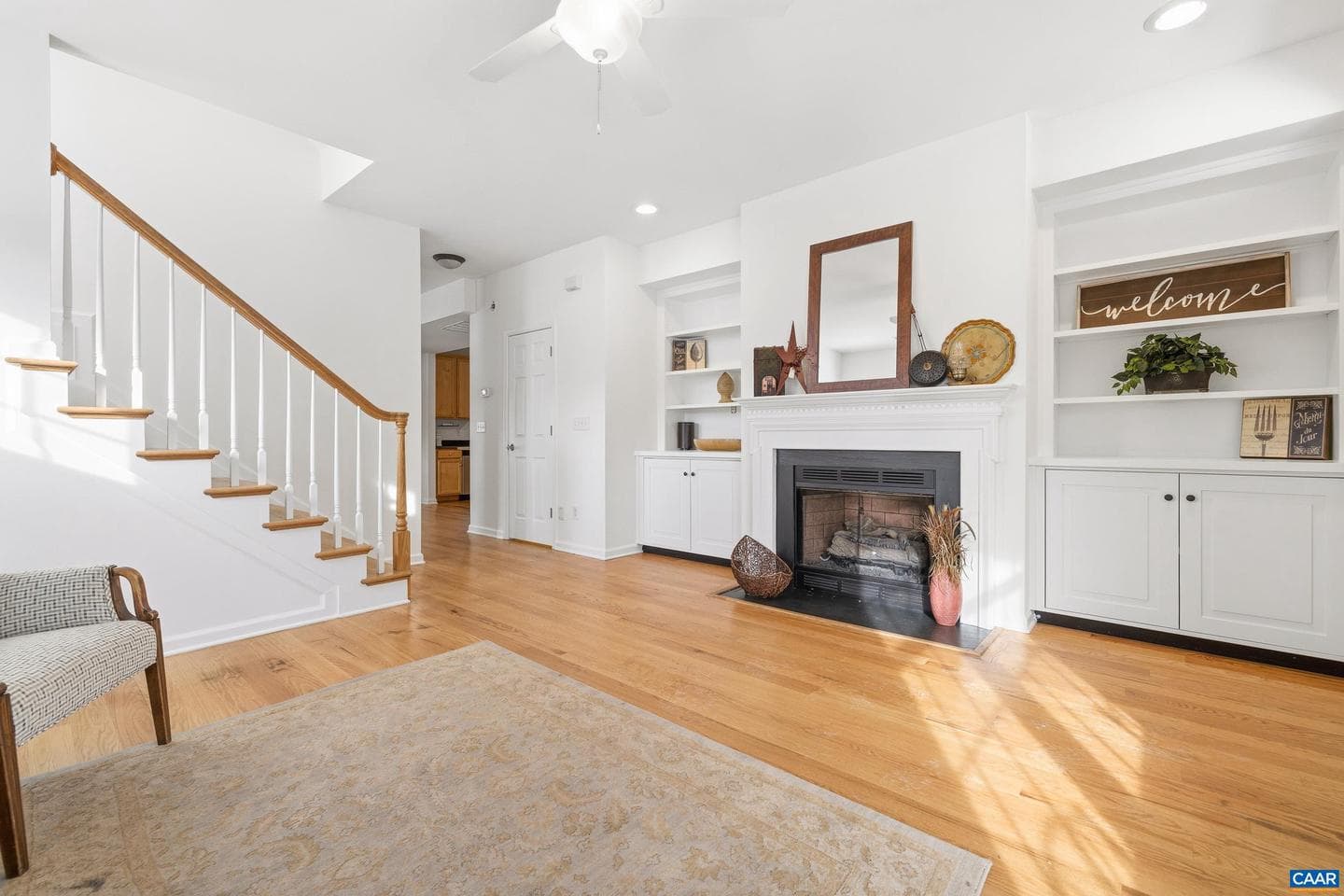 117 Burnet St photo 6