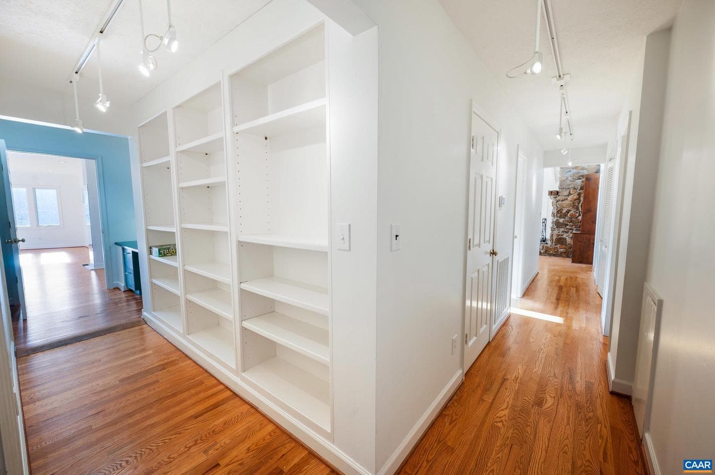 2288 Lexington Tpke photo 23