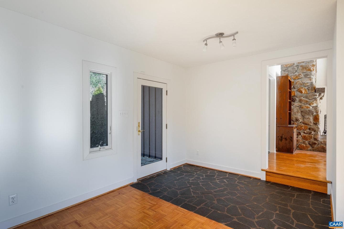 2288 Lexington Tpke photo 7