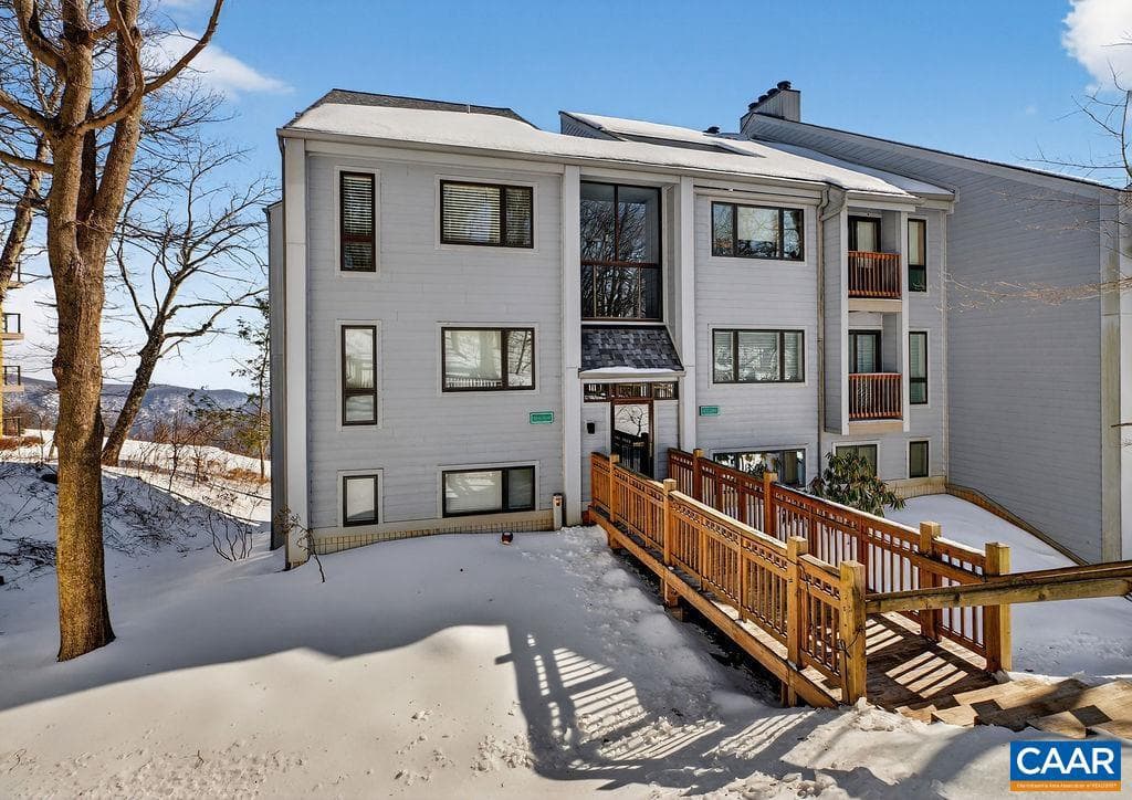 1448 Highlands Condos photo 1