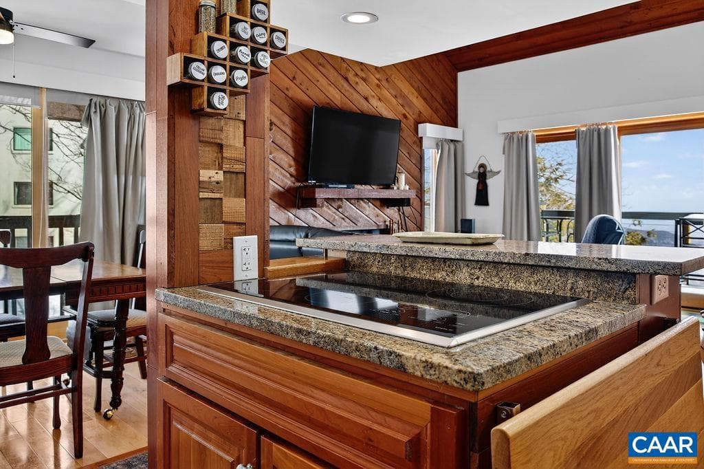 1448 Highlands Condos photo 12