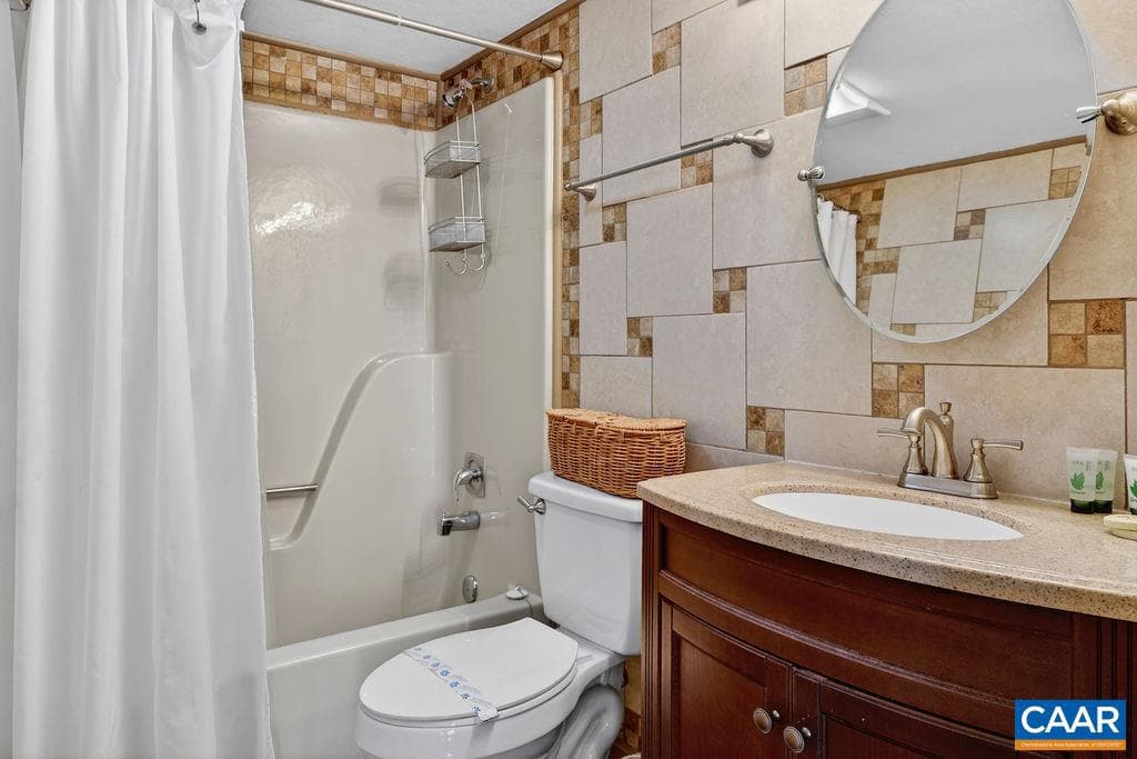 1448 Highlands Condos photo 17