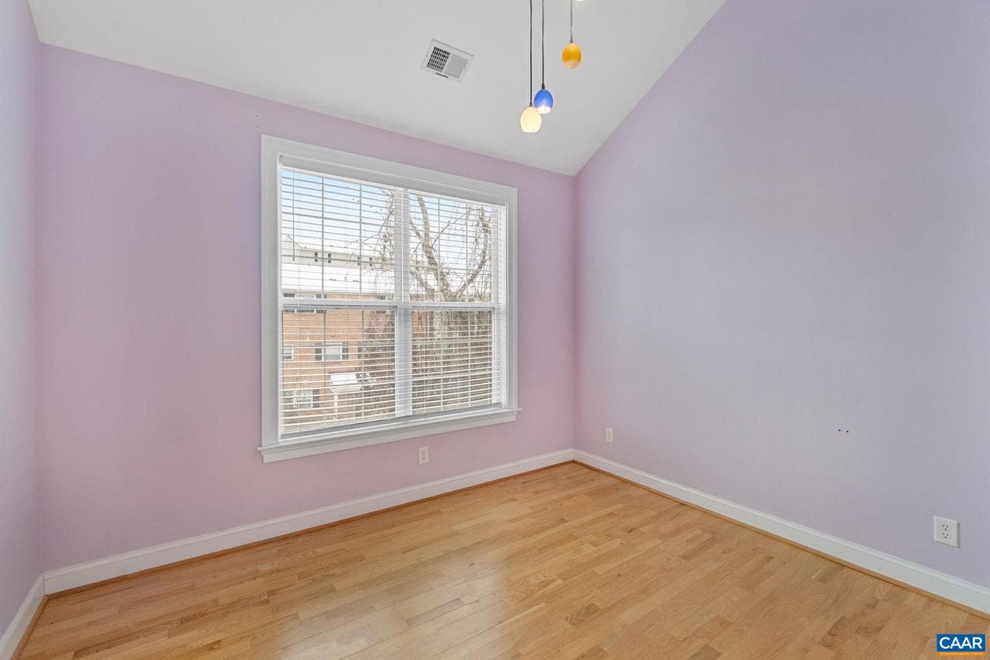 949 Glenwood Station Ln # 202 photo 23