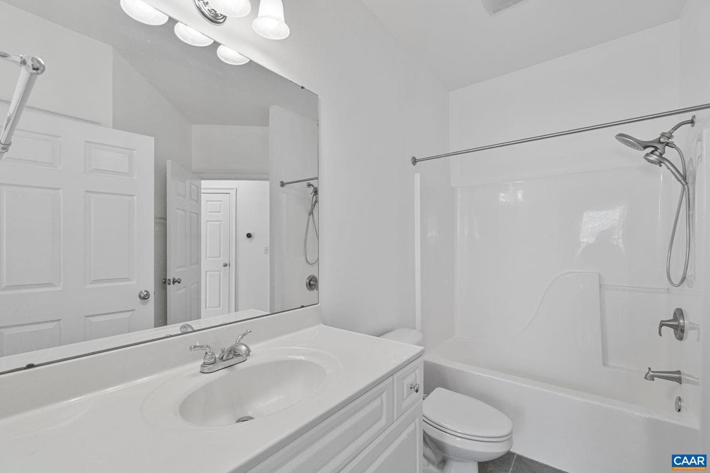 949 Glenwood Station Ln # 202 photo 24