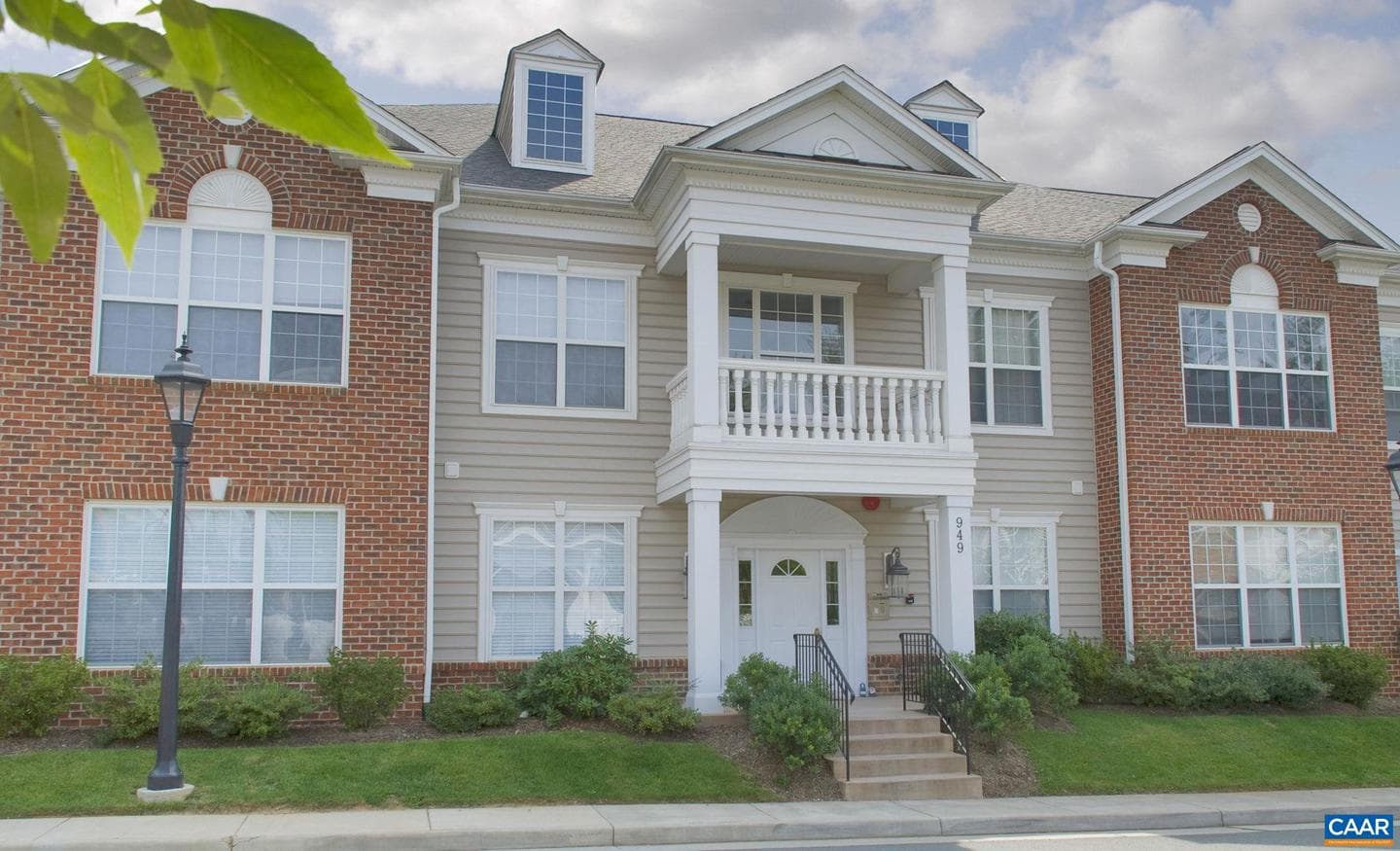 949 Glenwood Station Ln # 202 photo 31