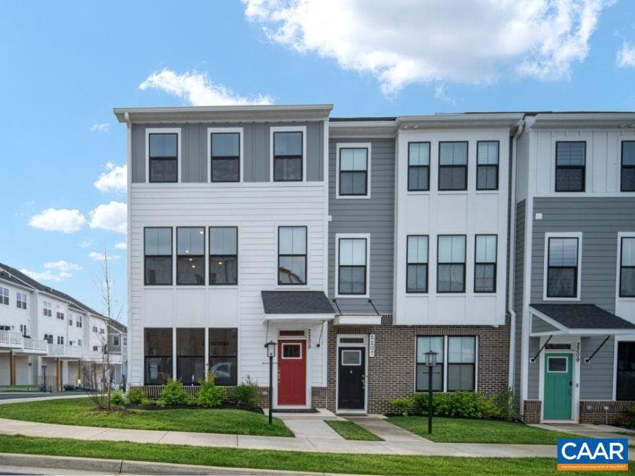 2205 Swallowtail Ln, Charlottesville