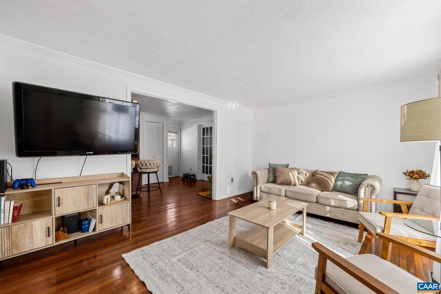 132 Pines Ln photo 2