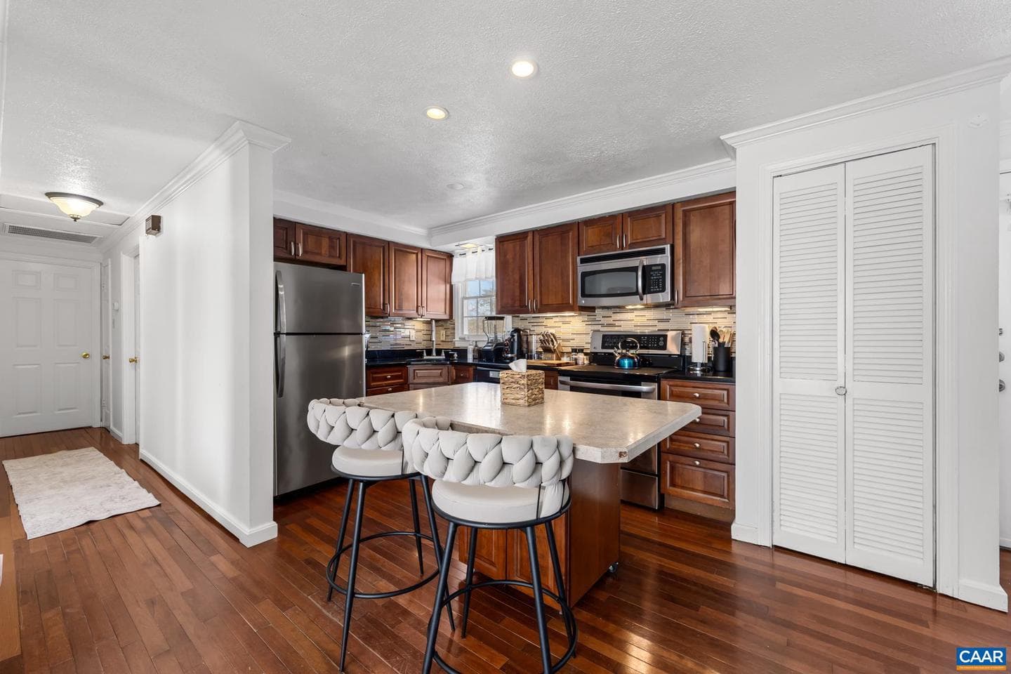 132 Pines Ln photo 7