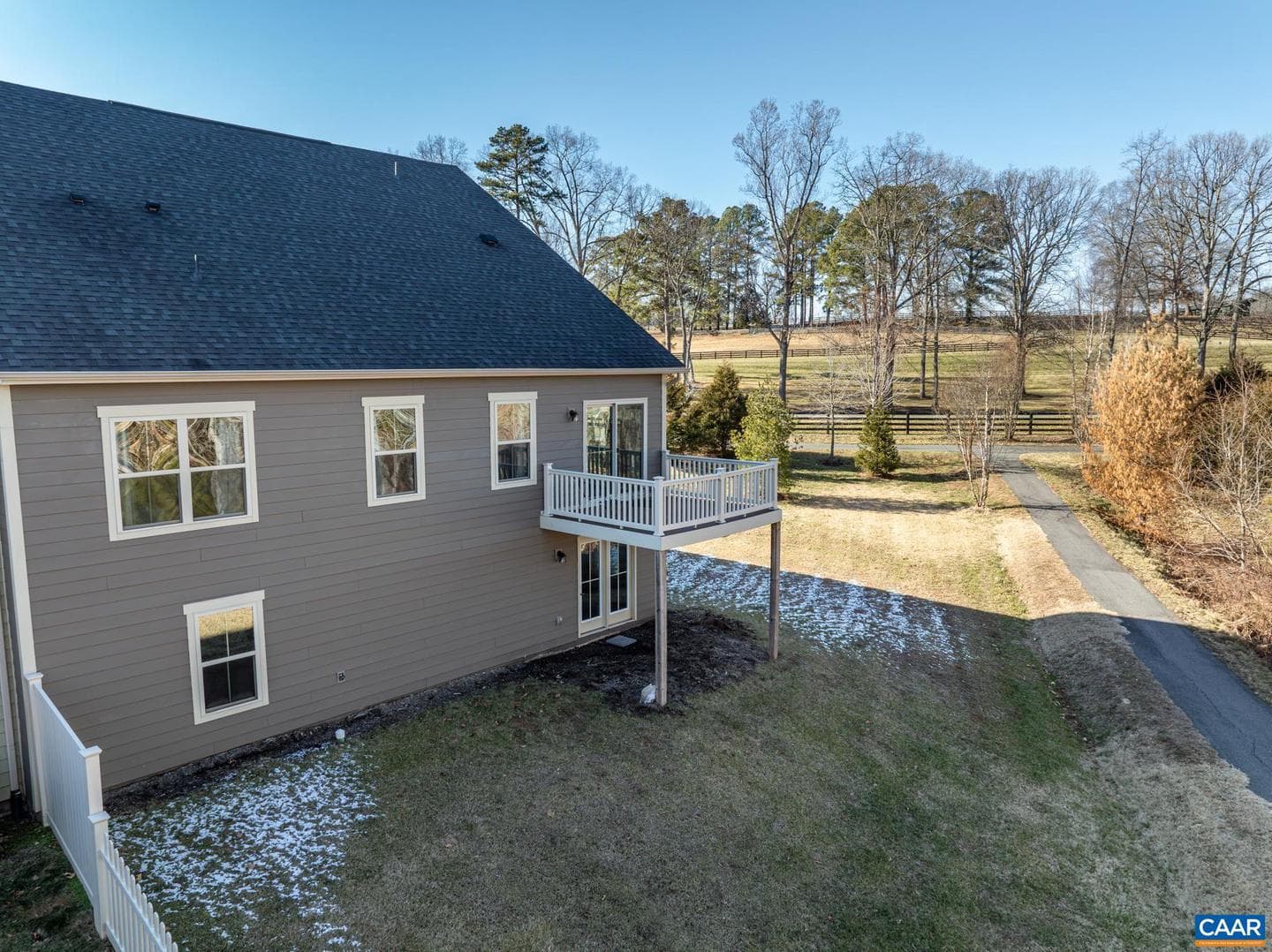 347 Winding Rd photo 43