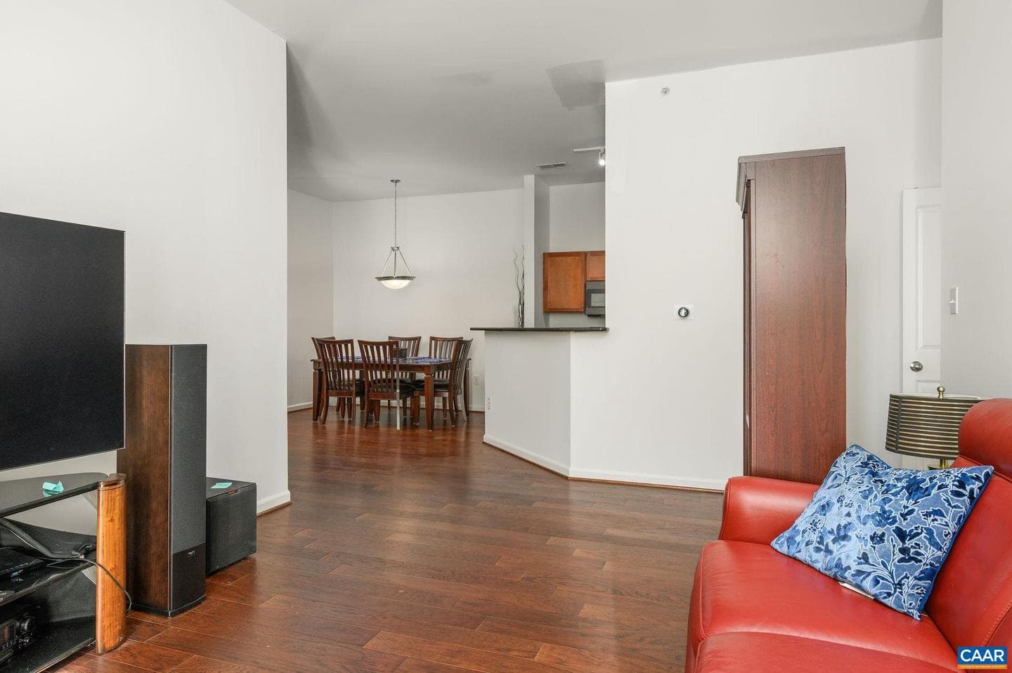 755 Walker Sq #4b photo 7