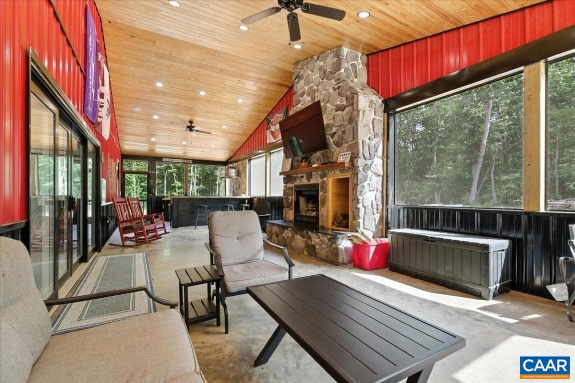 1568 Bent Creek Rd photo 32
