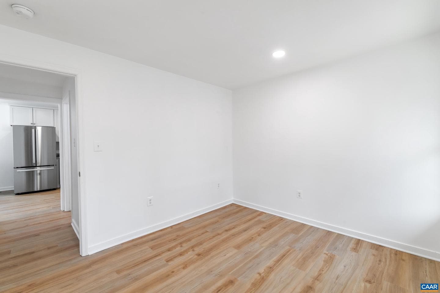 102 North Baker St photo 20