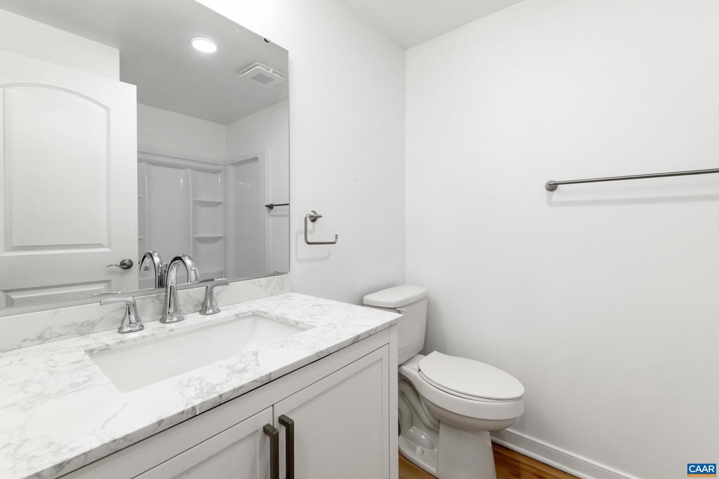 102 North Baker St photo 25