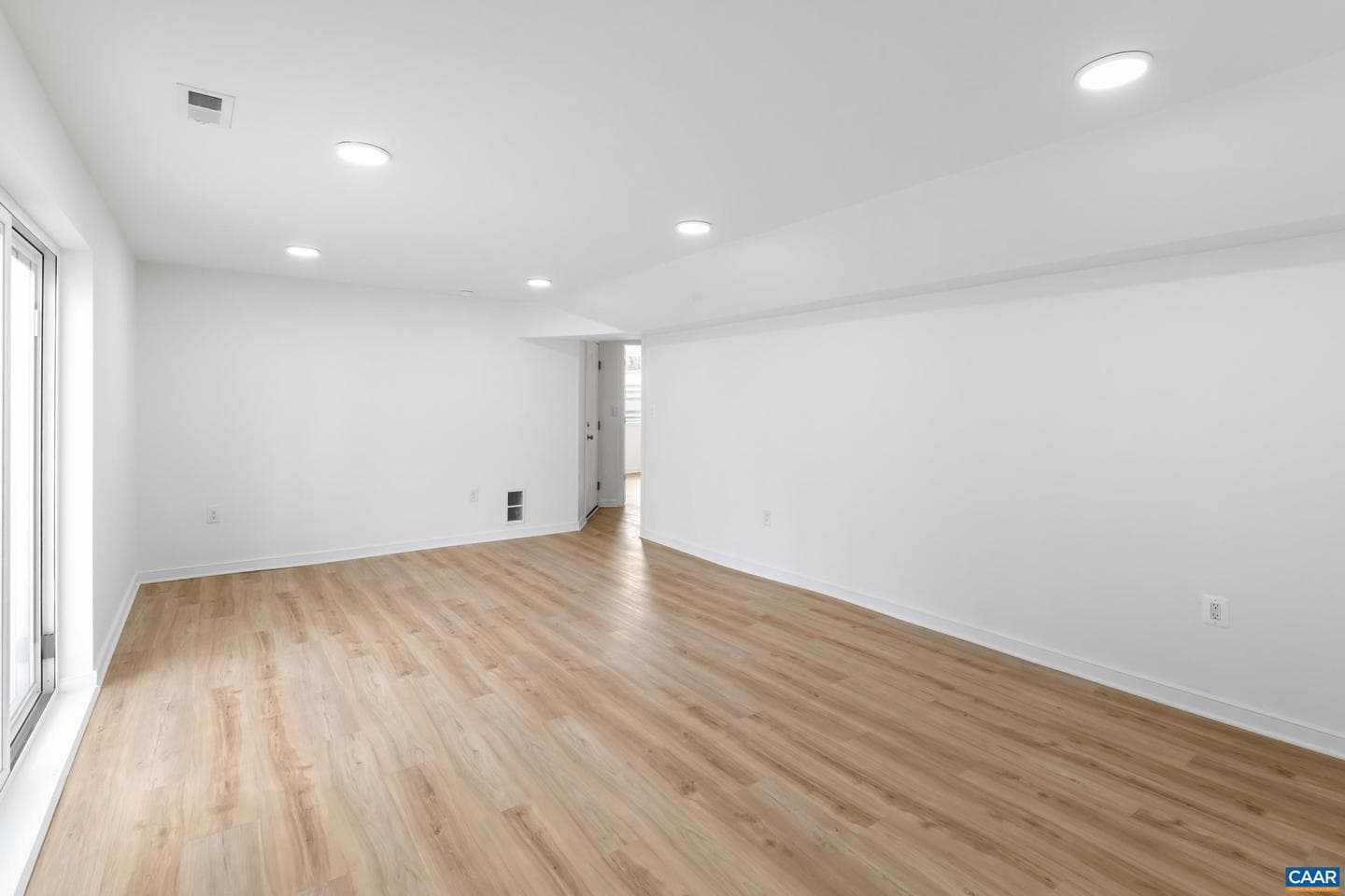 102 North Baker St photo 30