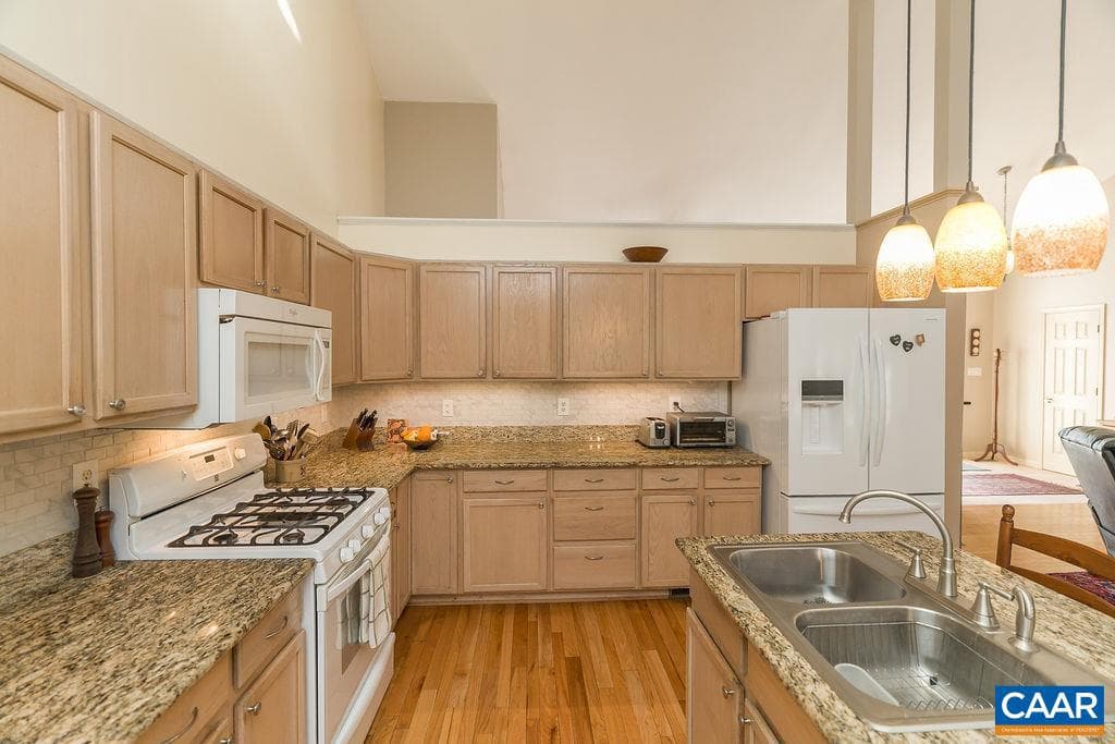 9165 Totier Creek Rd photo 11