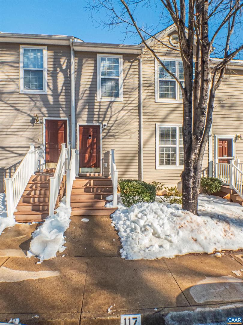 117 Hartford Ct photo 2