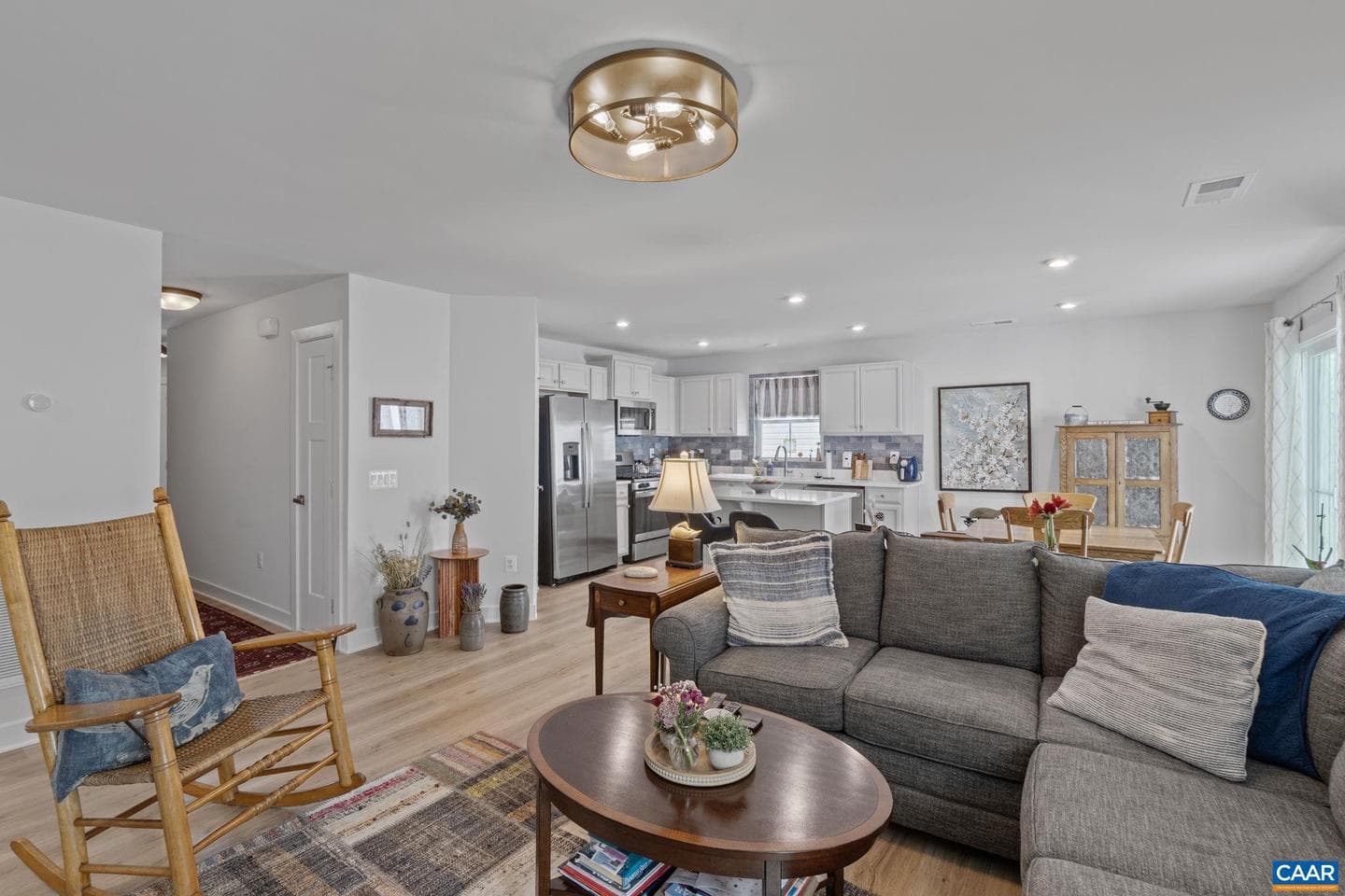 108 Archer Dr photo 6
