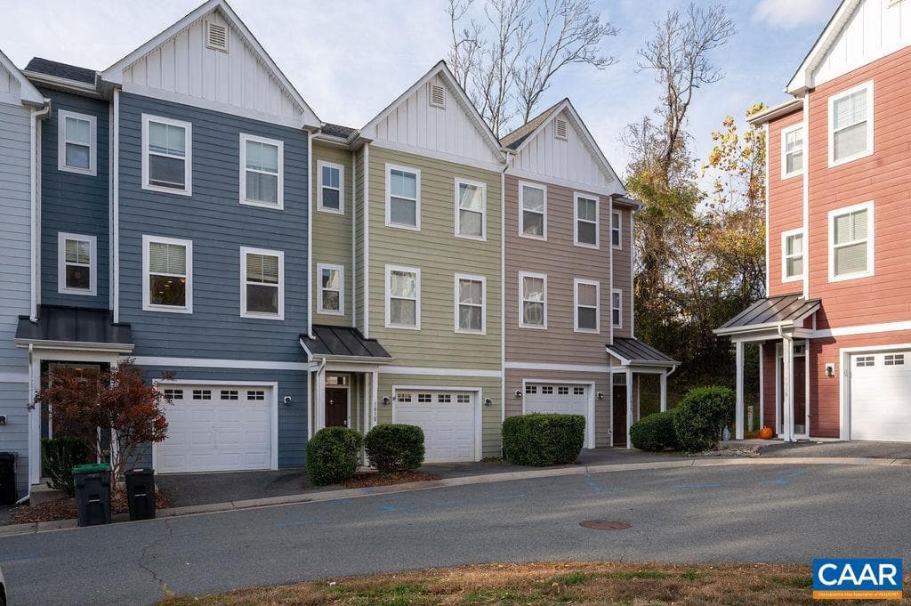 103 Longwood Dr #E photo 26