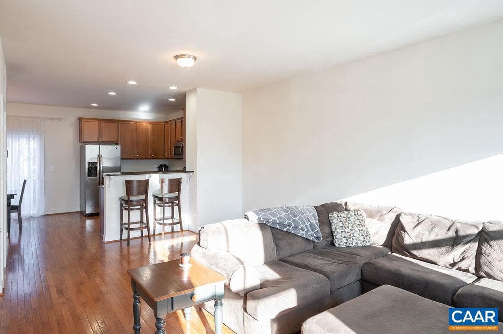 103 Longwood Dr #E photo 9