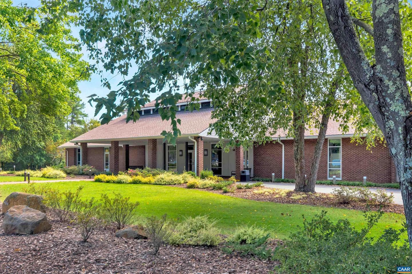 820 Jefferson Dr photo 46