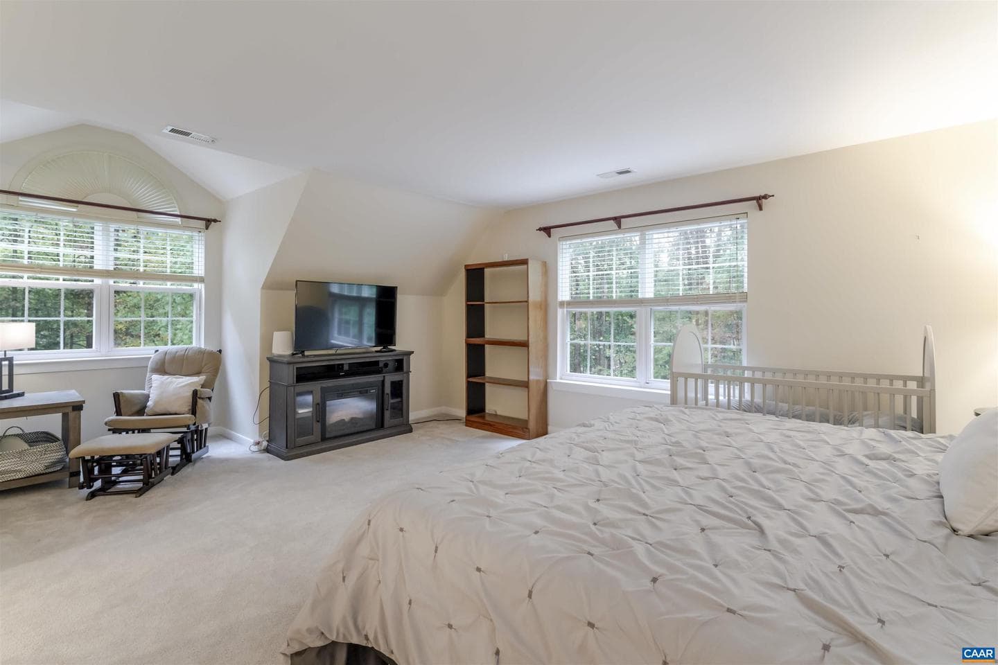 240 Oakmont Dr photo 23