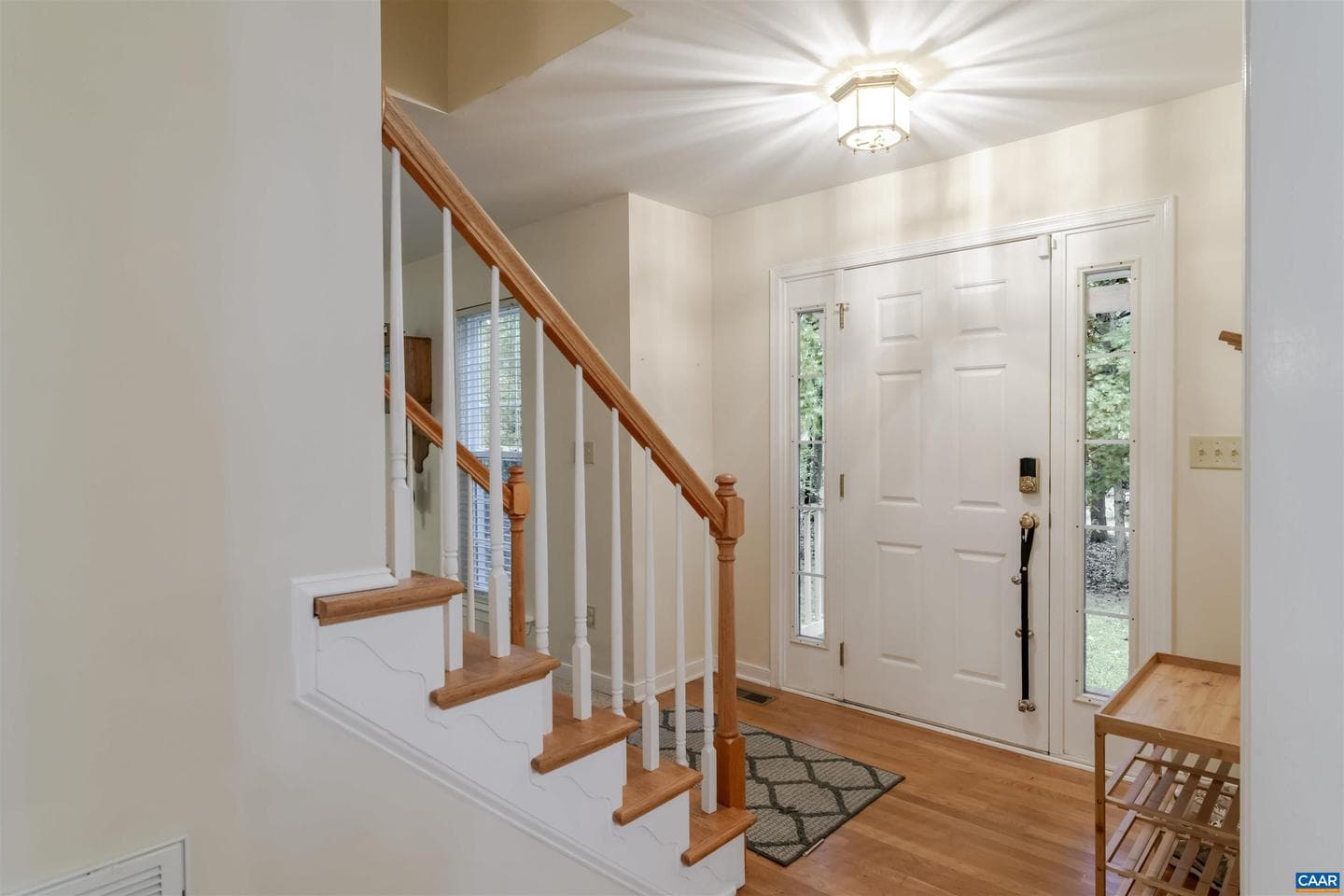 240 Oakmont Dr photo 3